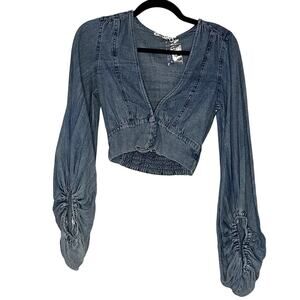 Signature 8 – Cropped Denim Long Sleeve Top – Small